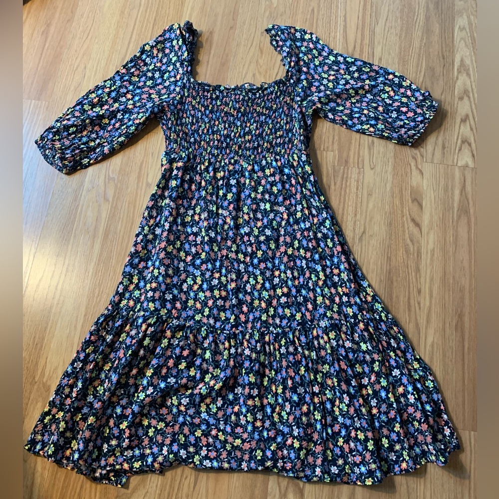 GAP maternity Black Smocked Midi Dress with Multicolor Floral Print size medium